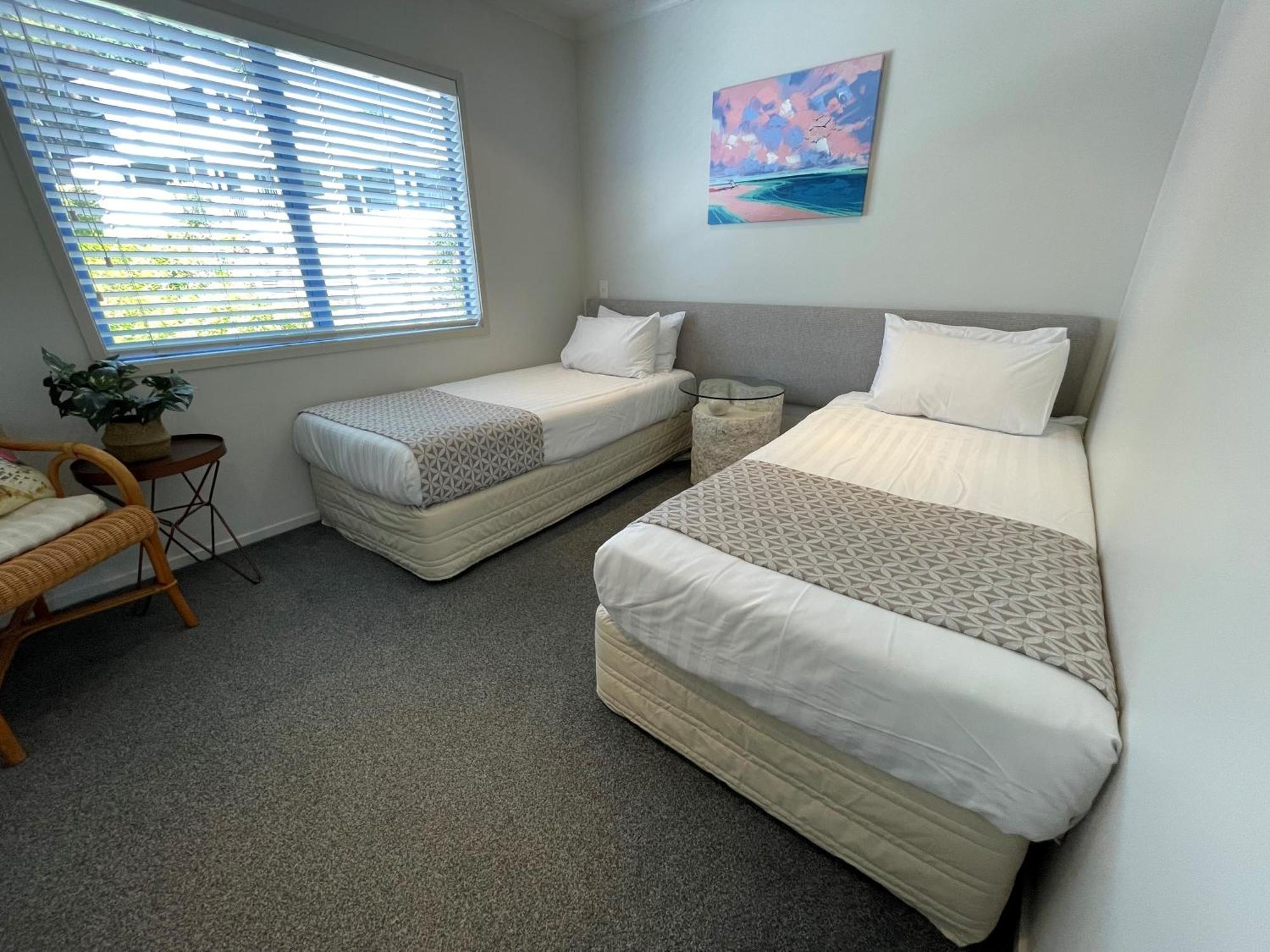 Blue Pacific Aparthotel 4*